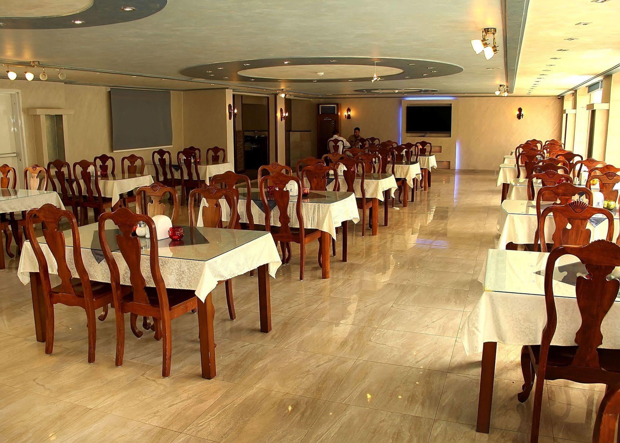Al Raad Hotel Акаба Экстерьер фото