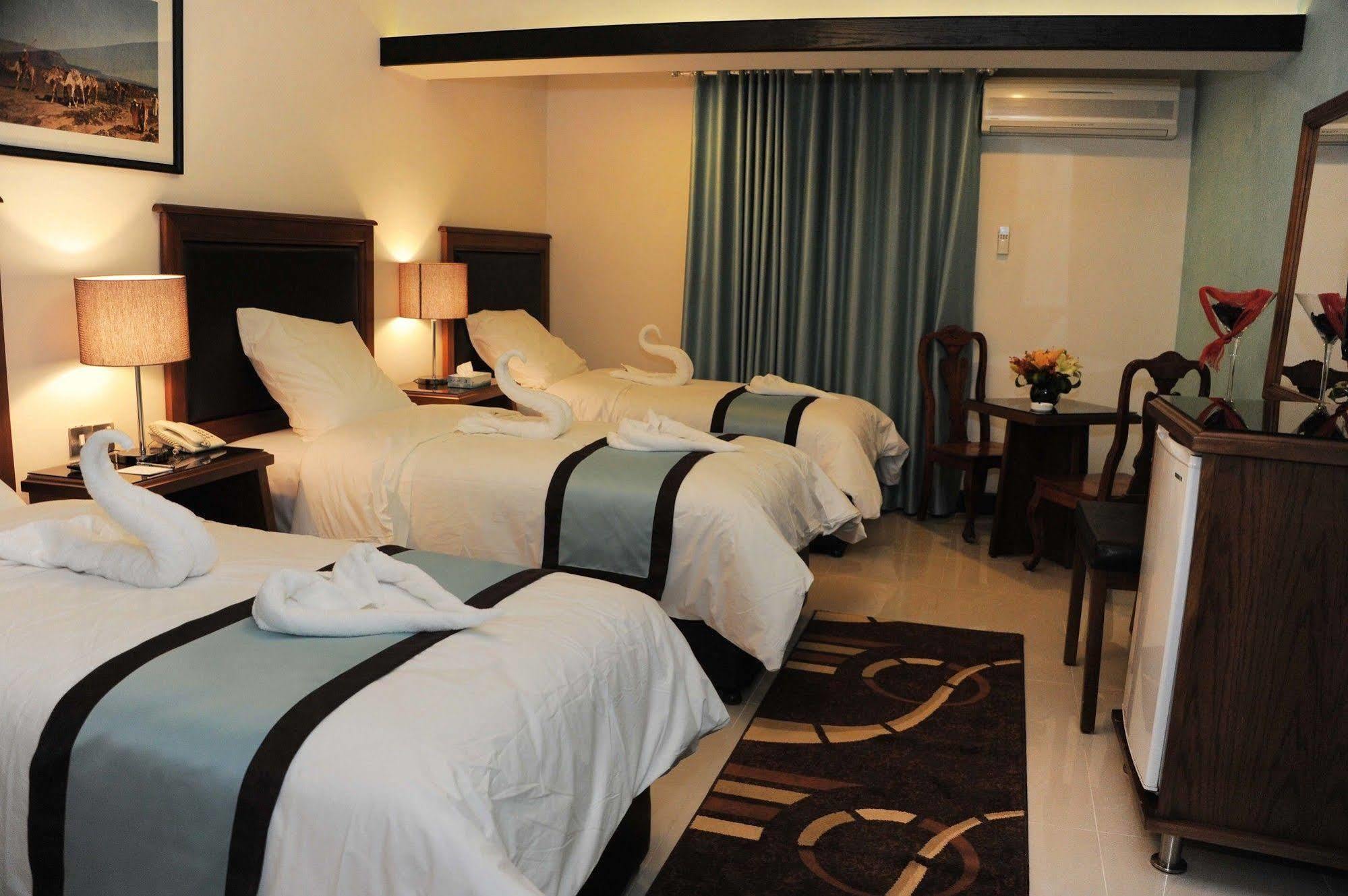 Al Raad Hotel Акаба Экстерьер фото